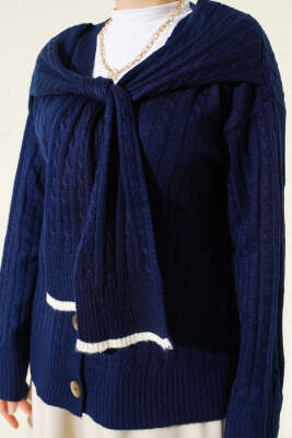 Atkılı Örgülü Kısa Triko Hırka Lacivert - Hırka