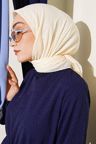 Aya Serisi İnce Pamuk Eşarp Ekru - Başörtüsü