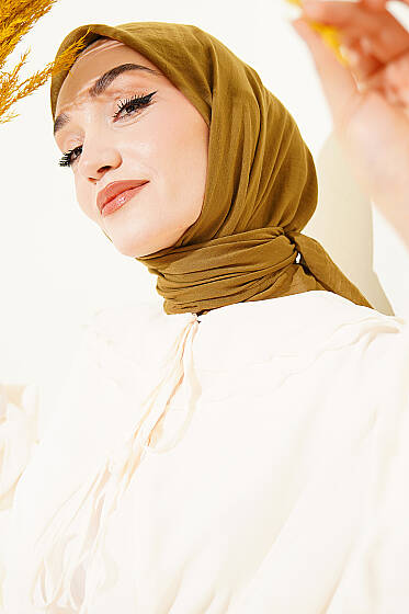 Aya Serisi İnce Pamuk Eşarp Kına Yeşili - Başörtüsü