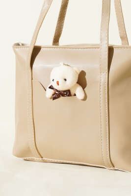 Ayıcık Detaylı Uzun Kulplu Kadın Çanta Bej - Kol Çantası