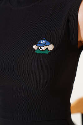 Ayıcık Nakışlı Kolsuz Crop Siyah - Kadın Giyim Modelleri