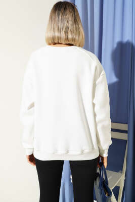 Ayıcık Nakışlı New York Üç İplik Sweatshirt Ekru - Kadın Giyim Modelleri