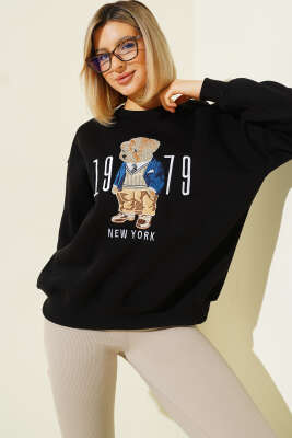 Ayıcık Nakışlı New York Üç İplik Sweatshirt Siyah - Kadın Giyim Modelleri