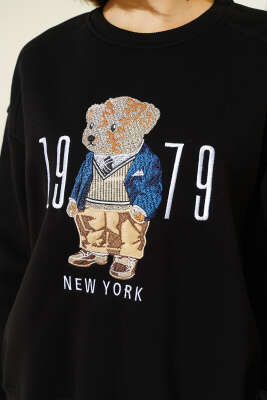Ayıcık Nakışlı New York Üç İplik Sweatshirt Siyah - Kadın Giyim Modelleri