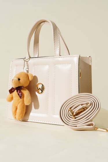 Ayıcıklı Dikişli Kare Çanta Krem - Kol Çantası