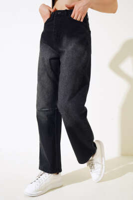 Baggy Arka Tokalı Kot Pantolon Siyah - Kadın Giyim Modelleri