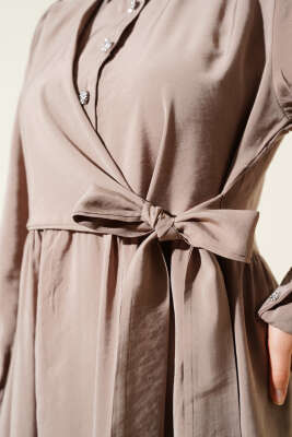 Bağlamalı Yarım Taş Düğmeli Elbise Vizon - Tesettür Elbise