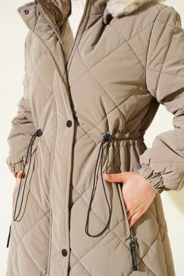 Baklava Desen Bel Tünelli Kapitone Mont Bej - Mont