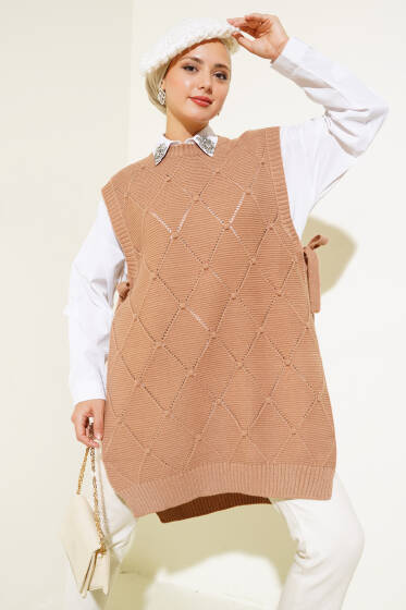 Baklava Desenli Bağlamalı Triko Süveter Büsküvi - Yeni Tesettür Giyim