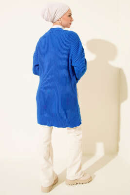 Baklava Kabartmalı Düğmeli Triko Hırka Saks - Hırka