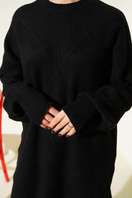 Baklava Kabartmalı Yumoş Triko Tunik Siyah - Tunik