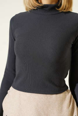 Balıkçı Yaka Fitilli Parmak Geçirmeli Crop Füme - Kadın Giyim Modelleri