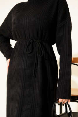 Balıkçı Yaka İp Kuşaklı Triko Elbise Siyah - Elbise