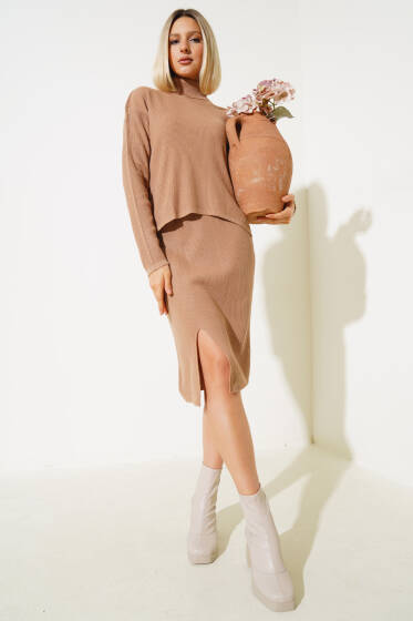 Balıkçı Yaka Midi Etekli Triko Takım Büsküvi - Triko