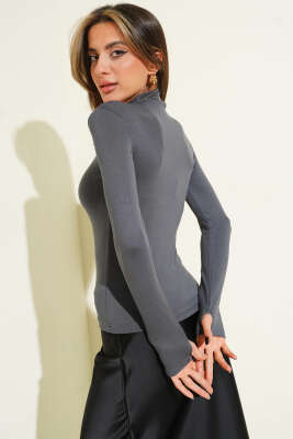 Balıkçı Yaka Parmak Geçirmeli Body Füme - Kadın Giyim Modelleri