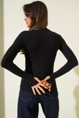 Balıkçı Yaka Parmak Geçirmeli Body Siyah - Uzun Kollu Tişört