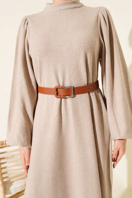 Balon Kol Kemerli Basic Elbise Bej - Elbise