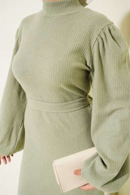 Balon Kol Kuşaklı Fitilli Elbise Çağla Yeşili - Tesettür Elbise