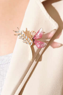 Başak Detaylı Kristal Taşlı Broş Fuşya - KONYALI BİJUTERİ