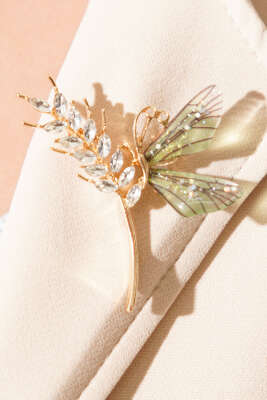 Başak Detaylı Kristal Taşlı Broş Yeşil - Yılın Fırsatı