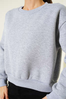 Basic Bisiklet Yaka Üç İp Sweatshirt Gri - Kadın Giyim Modelleri