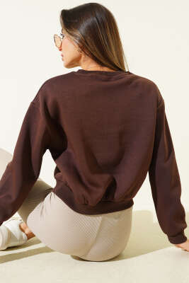 Basic Bisiklet Yaka Üç İp Sweatshirt Kahve - Kadın Giyim Modelleri