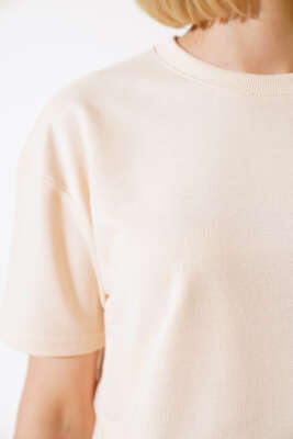 Basic Crop T-shirt Bej - Kadın Giyim Modelleri