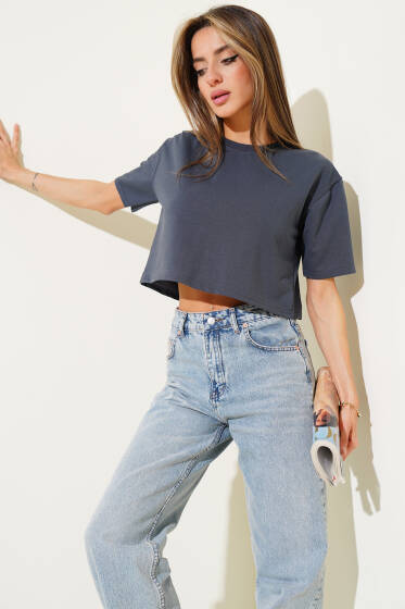 Basic Crop T-shirt Füme - Kadın Giyim Modelleri