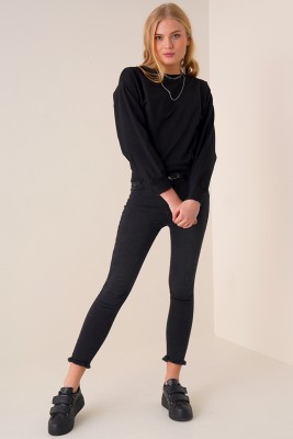 Basic Model Cepli Siyah Sweatshirt - Kadın Giyim Modelleri