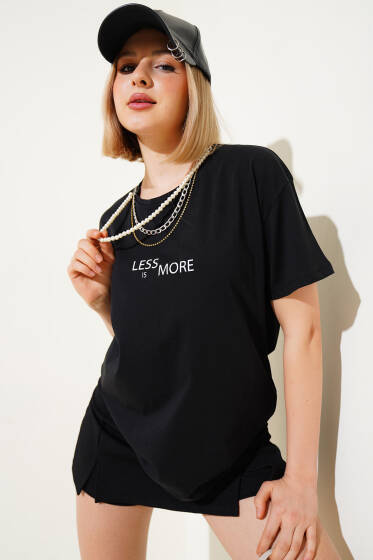 Baskılı Kolyeli T-shirt Siyah - Yılın Fırsatı