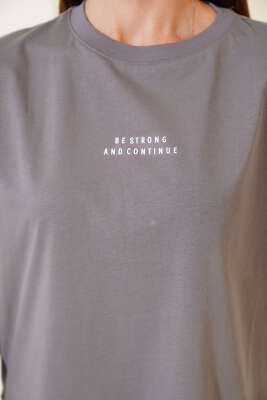 Baskılı Yan Yırtmaçlı T-shirt Antrasıt - Kadın Giyim Modelleri