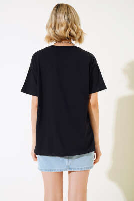 Baskılı Yan Yırtmaçlı T-shirt Siyah - Yılın Fırsatı