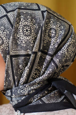 Batik Çini Desen Soft Eşarp Siyah Bej - Başörtüsü