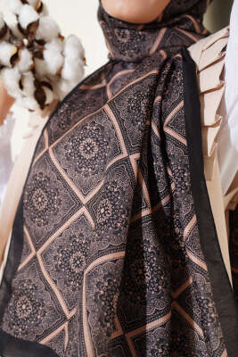 Batik Çini Desen Soft Şal Siyah Latte - Başörtüsü
