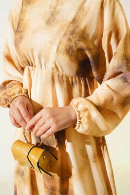 Batik Desen Bel Lastikli Elbise Haki - Tesettür Elbise