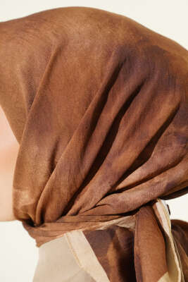 Batik Desen Modal Eşarp Camel - Başörtüsü