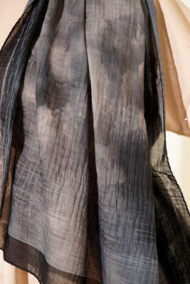 Batik Desen Müslin Şal Antrasit - Başörtüsü