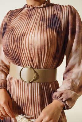 Batik Desen Pileli Şifon Elbise Vizon - Tesettür Elbise