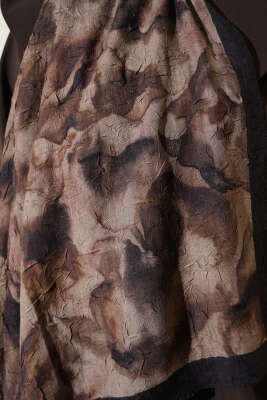 Batik Desenli Bambu Kraş Şal Siyah Vizon - Başörtüsü