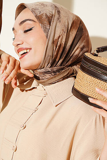 Batik Desenli Soft Eşarp Latte - Başörtüsü