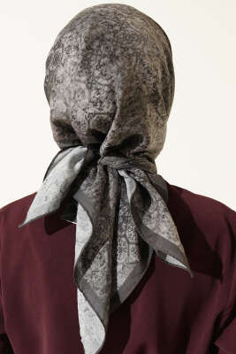 Batik Motifli Modal Eşarp Füme - Başörtüsü