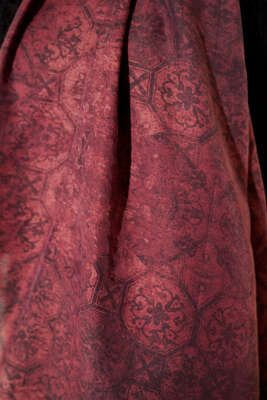 Batik Motifli Modal Şal Kırmızı - Başörtüsü