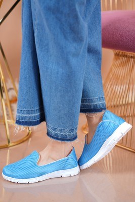 Bayan Fileli Mavi Spor Ayakkabı - Thumbnail