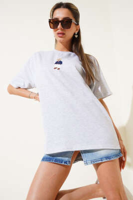 Bear Nakışlı T-shirt Gri - Kadın Giyim Modelleri