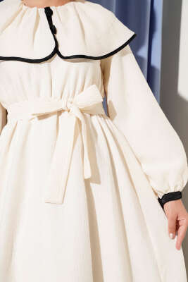 Bebe Yaka Bel Lastikli Elbise Bej - Tesettür Elbise