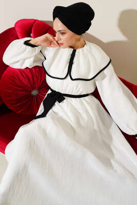 Bebe Yaka Biyeli Bel Lastikli Elbise Ekru - Tesettür Elbise