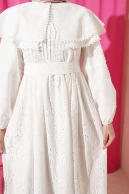Bebe Yaka Brode Detaylı Elbise Beyaz - Elbise