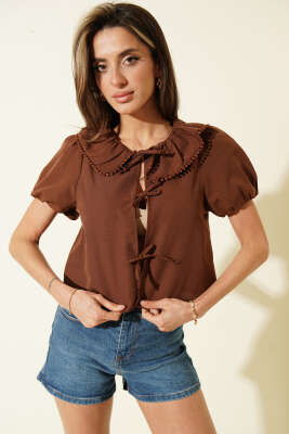 Bebe Yaka Kısa Kol İpli Bluz Kahve - Kadın Giyim Modelleri