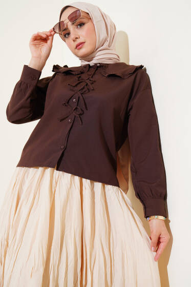 Bebe Yaka Kurdele Detaylı Gömlek Acı Kahve - Gömlek
