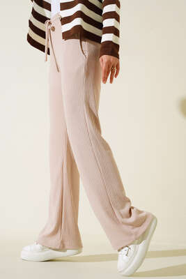 Bel Bağcıklı Bol Paça Pantolon Bej - Kumaş Pantolon